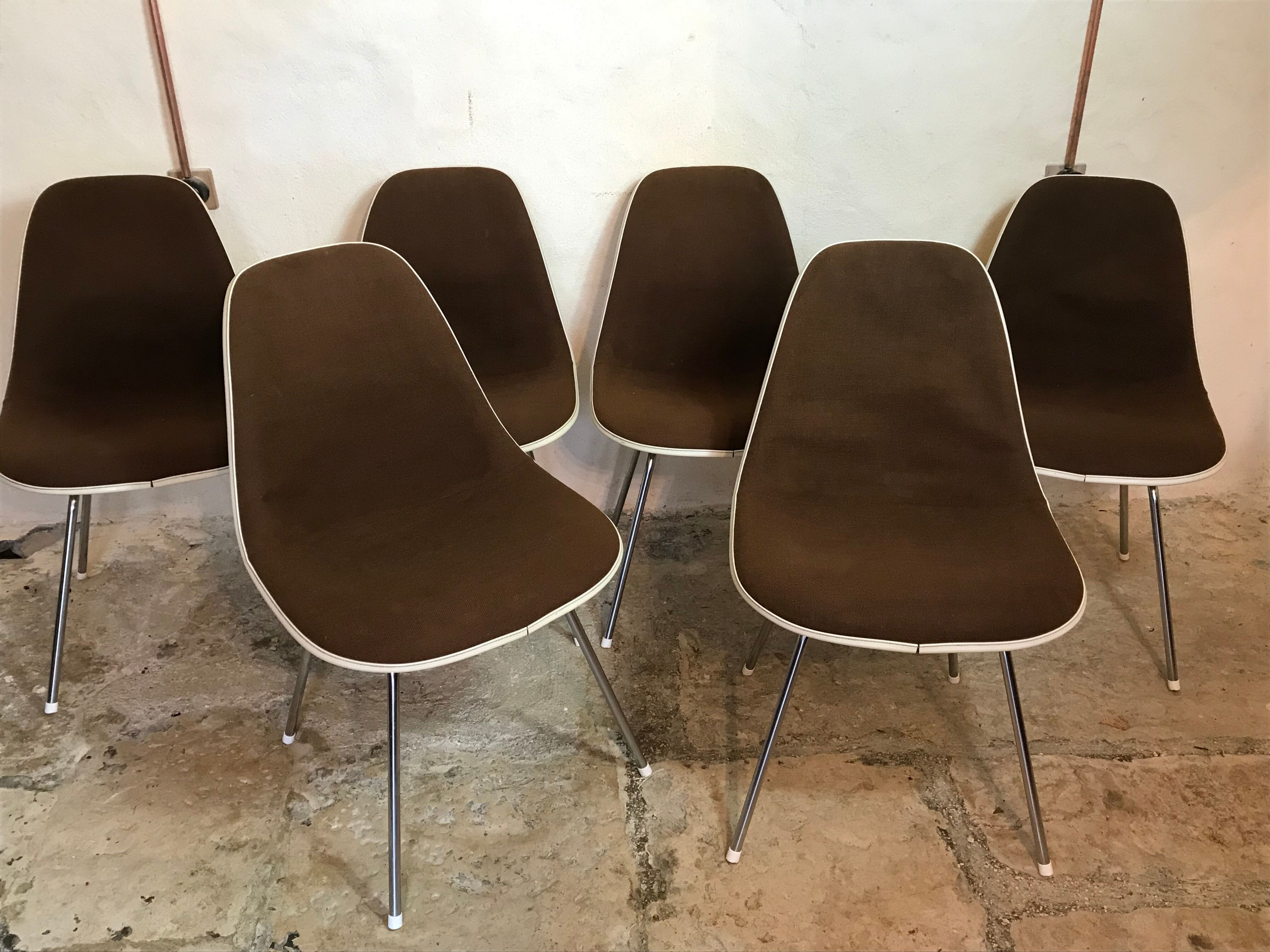 Set of 6 Charles and Ray Eames chairs for Herman Miller, 1960-70's