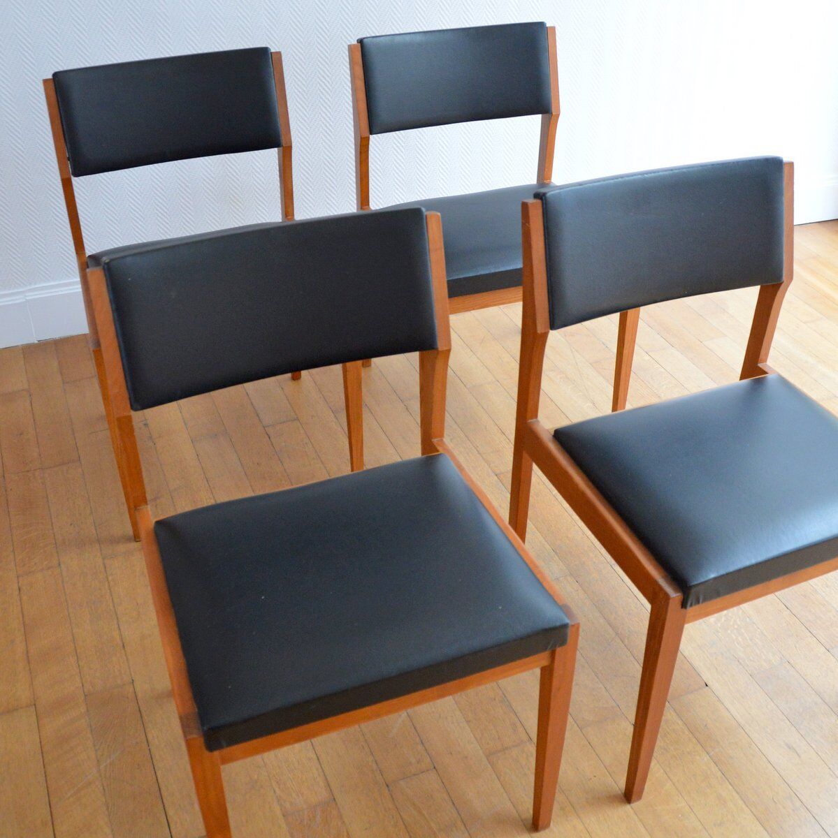 Suite of 4 Scandinavian chairs vintage Teck 960s