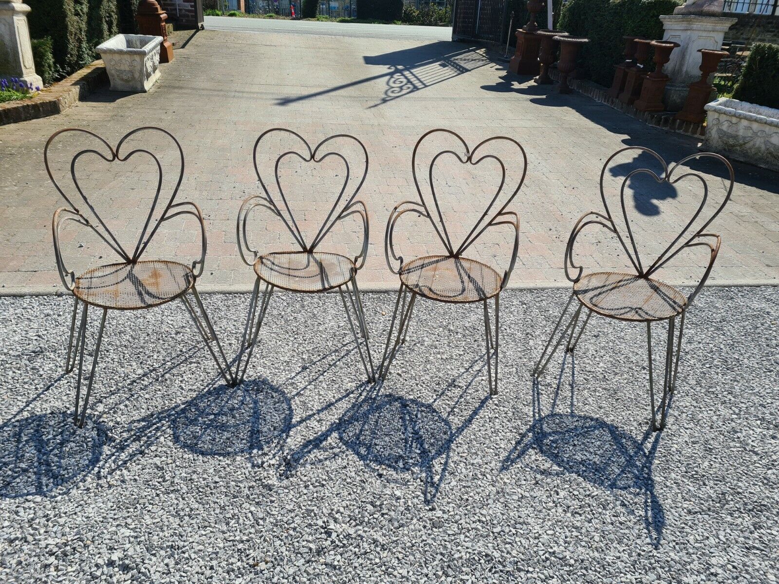 Heart-shaped iron garden chairs