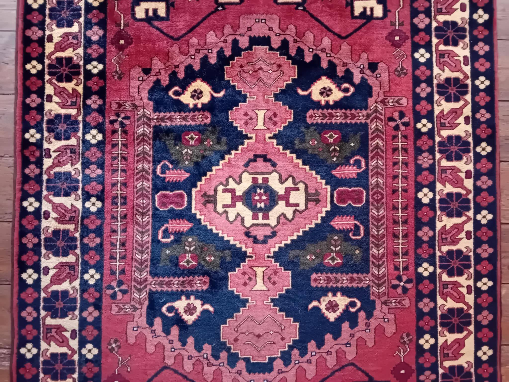 Handmade Pakistani Kazak Rug 196x152cm