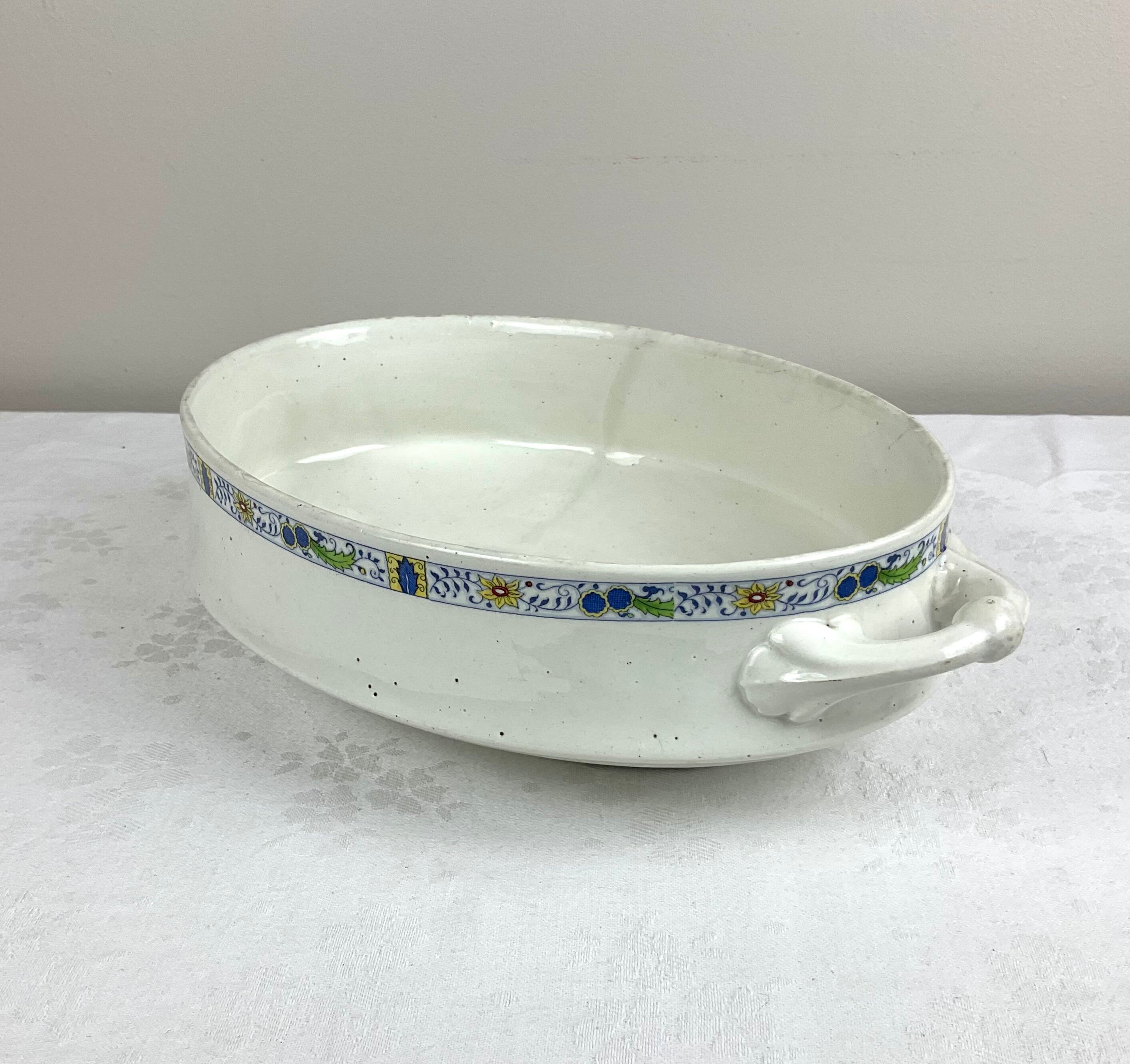 Very old vegetable service