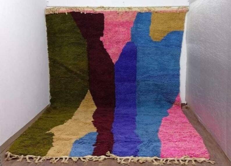 Magnificent handcrafted colourful rug 215cm x 315cm