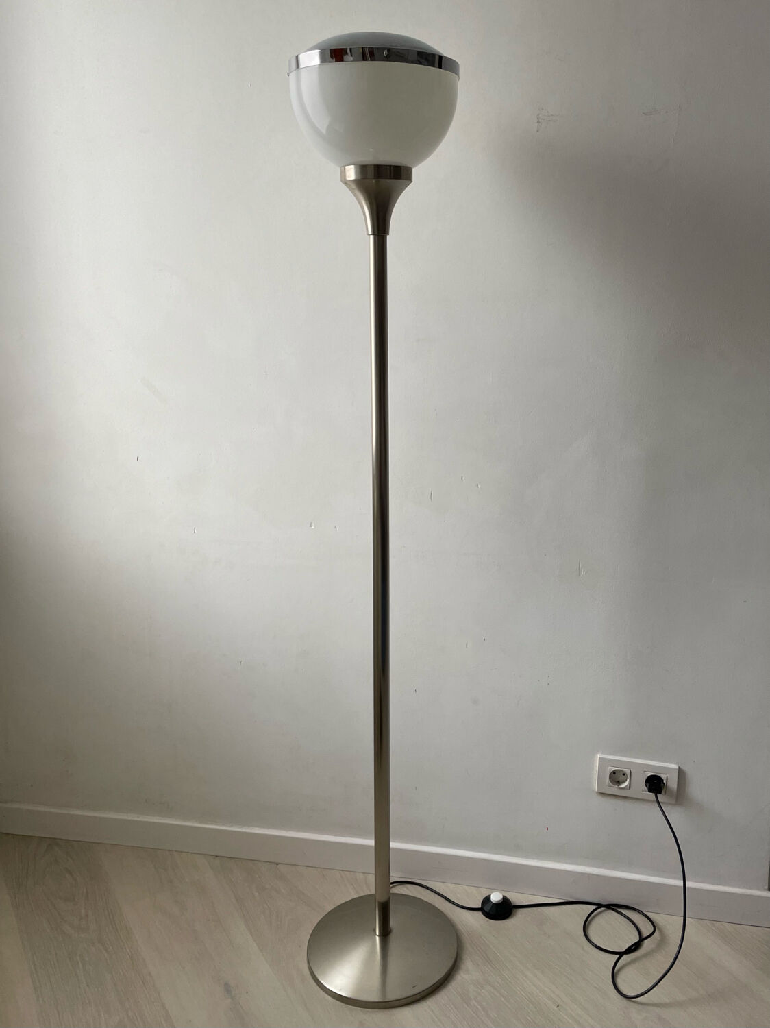 Valenti & C. , Milano 1960’s Vintage Mid Century Modern Italian Floor Lamp