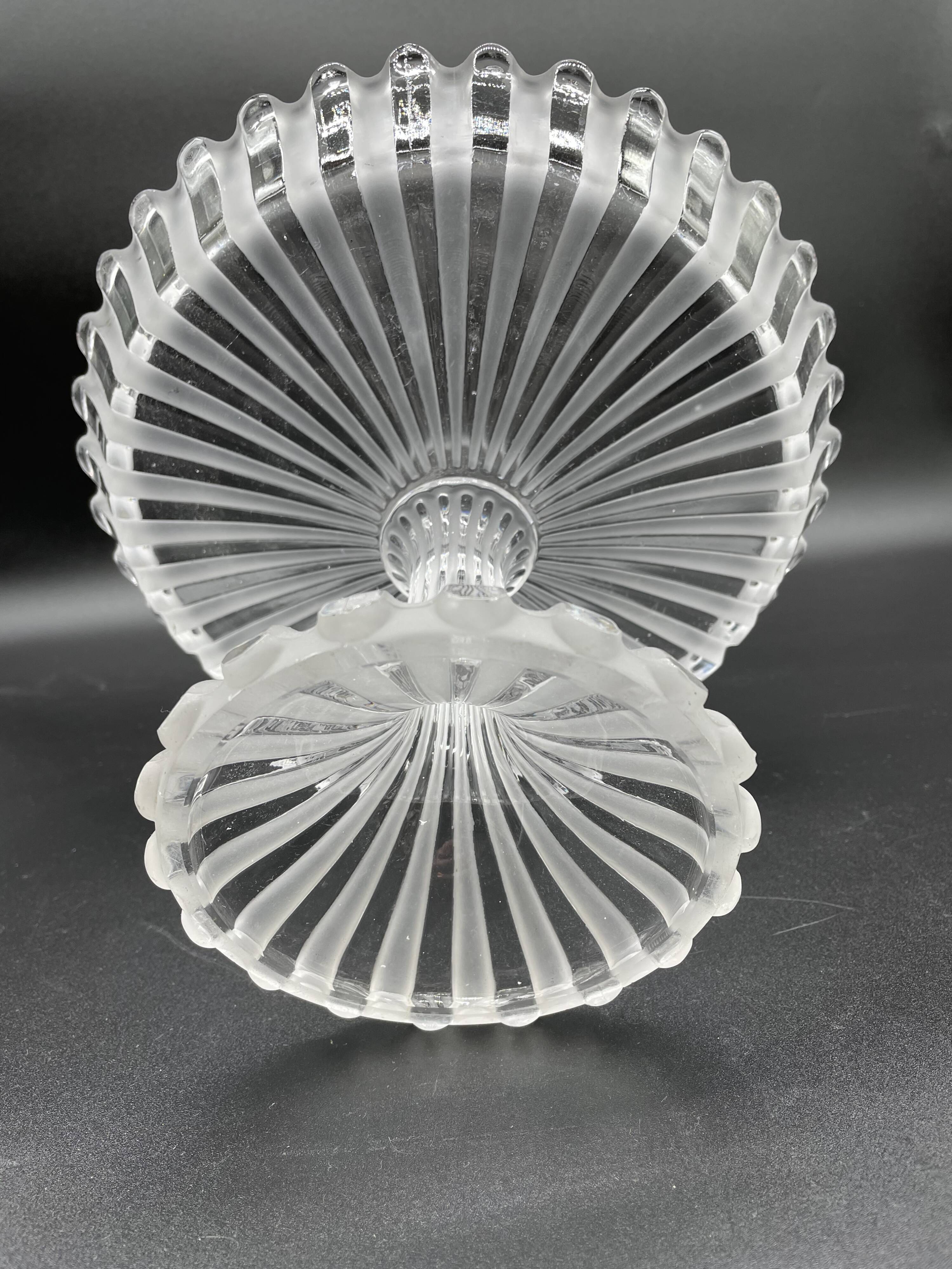 Antique crystal compote, model "Alternating Ridges", late 19th century.