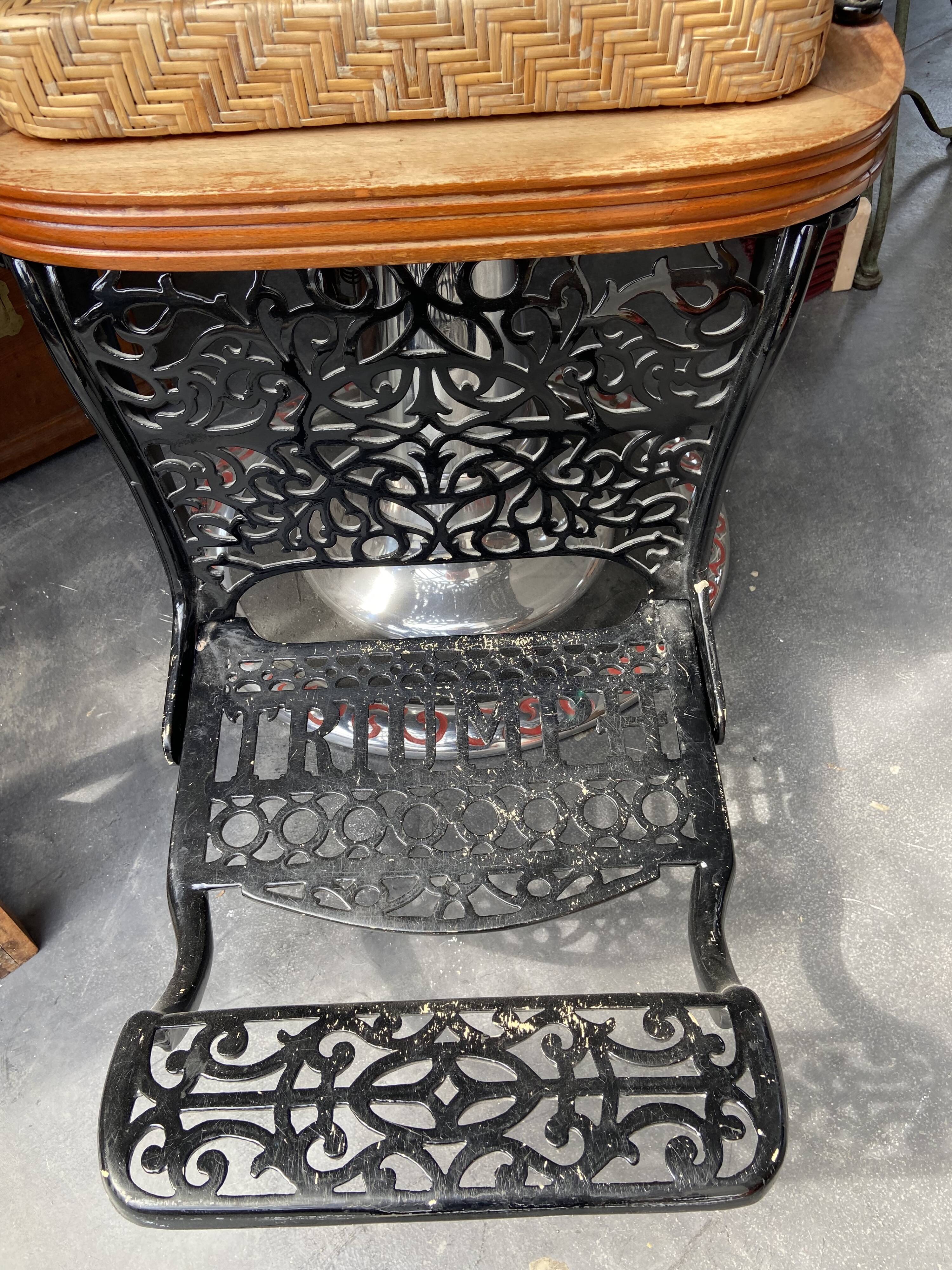 Siège de coiffeur anglais triumph