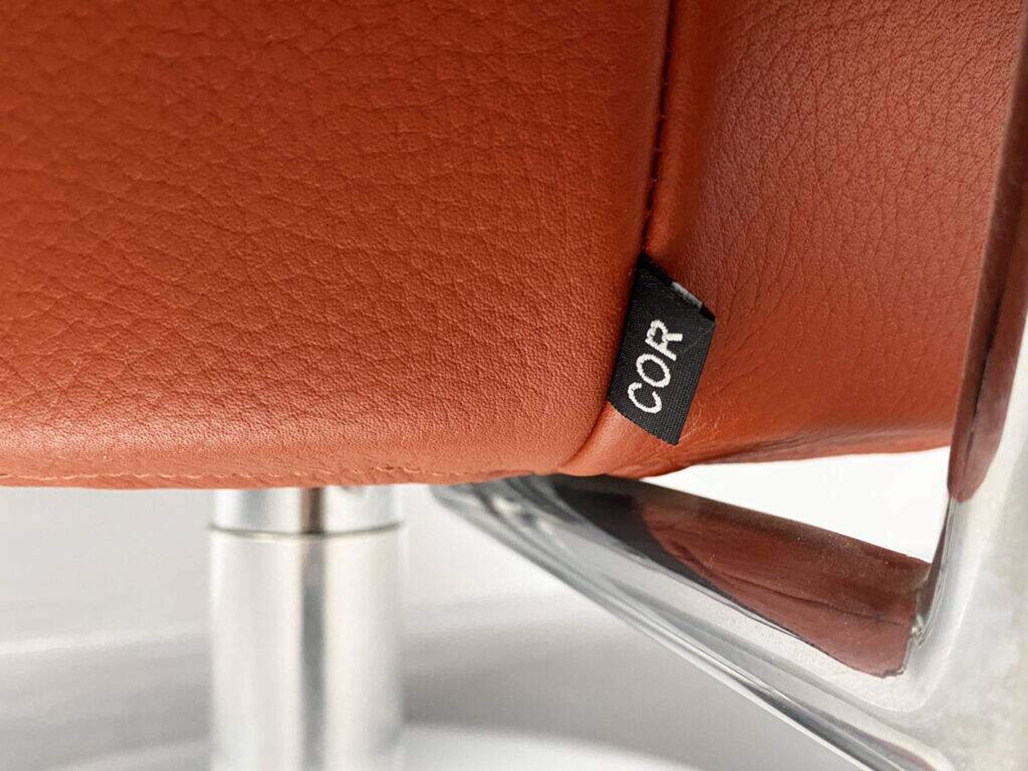 Swivel armchair Circo in red leather by Peter Maly for Cor, Germany, 1990s