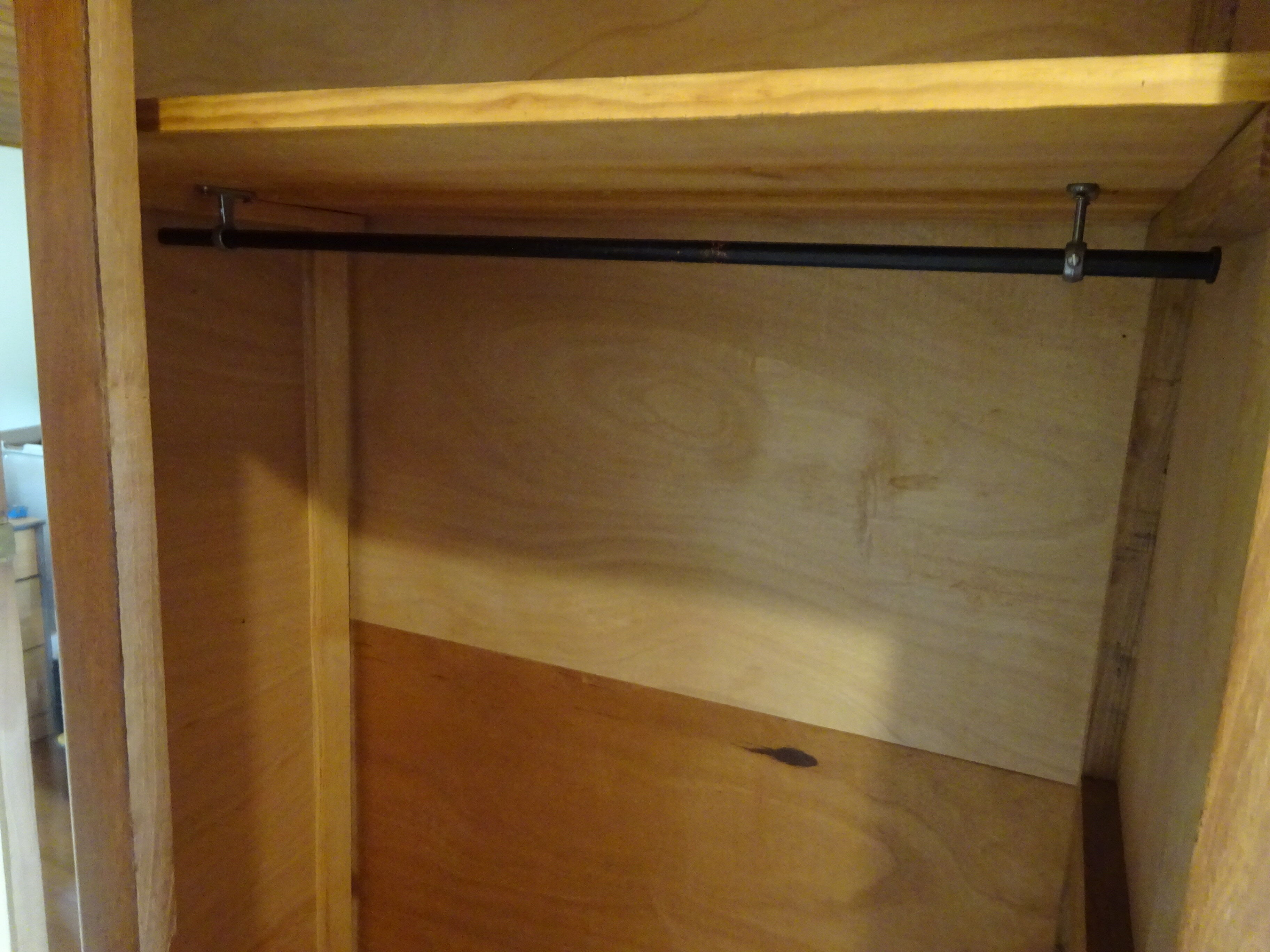Armoire avec penderie et étagères, 1960s