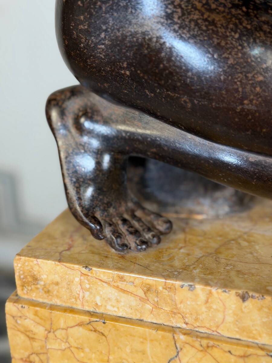 Vénus accroupie, fonte d’après la sculpture de Doidalsas de Bithynie, XIXème siècle