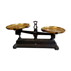 Balance en fonte 2 plateaux et