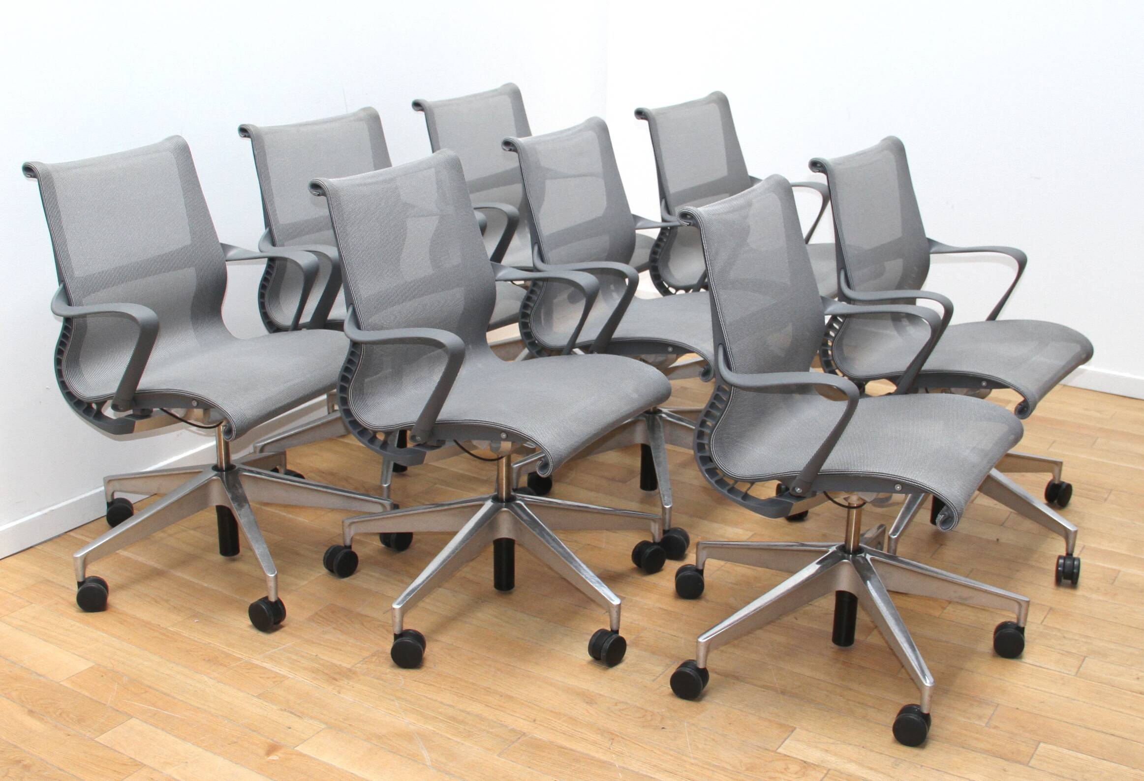 Suite de 8 fauteuils de bureau Setu, Herman Miller