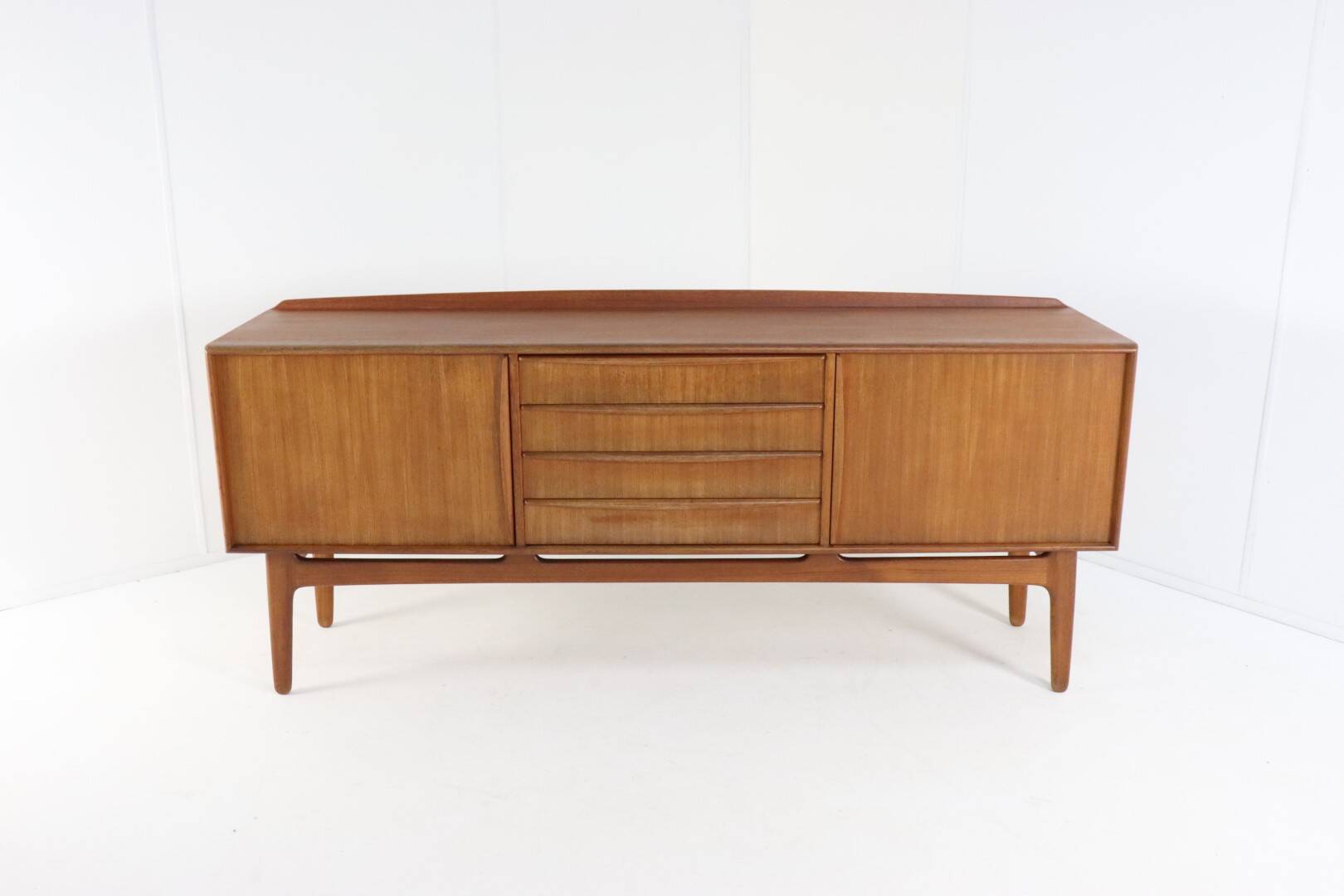 Sideboard Svend Aage Madsen for K. Knudsen & Søn