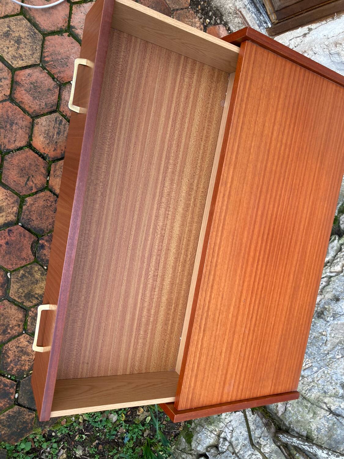 Vintage 1960s chest of drawers