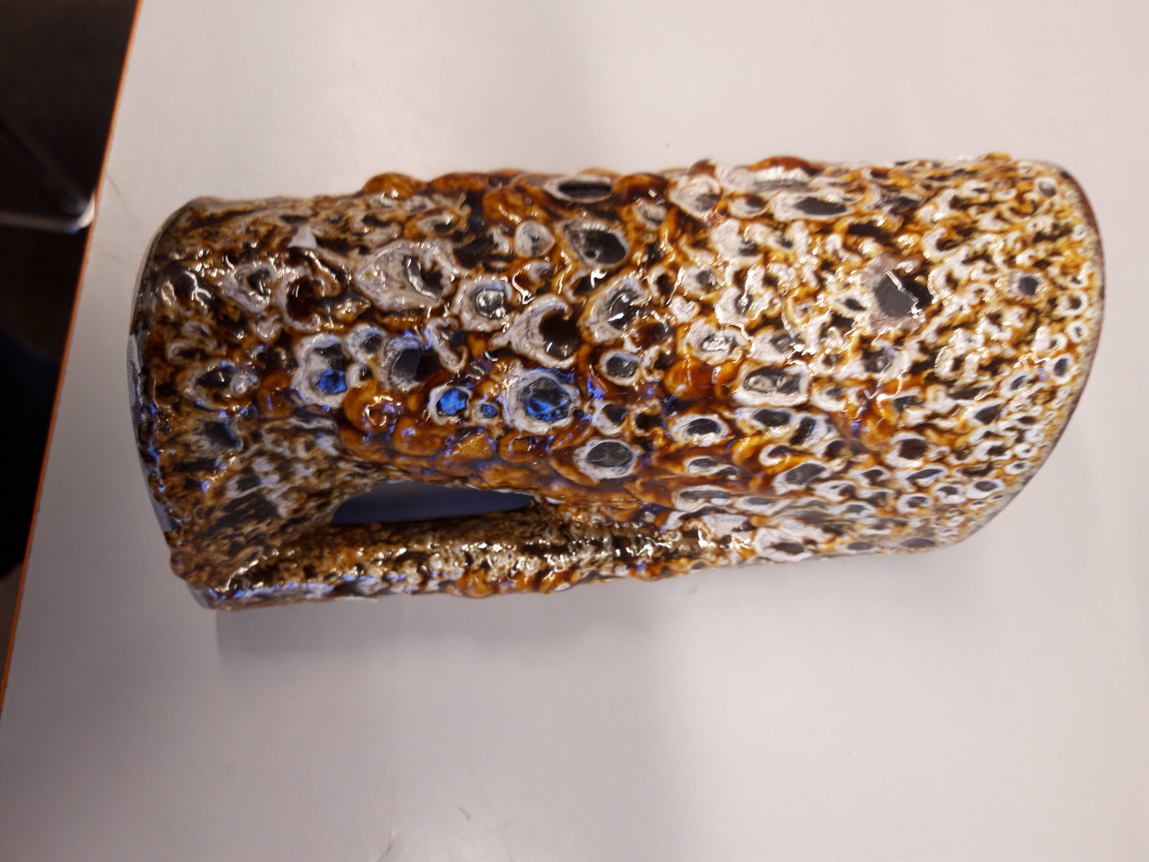 Set of 8 glazed ceramic mugs