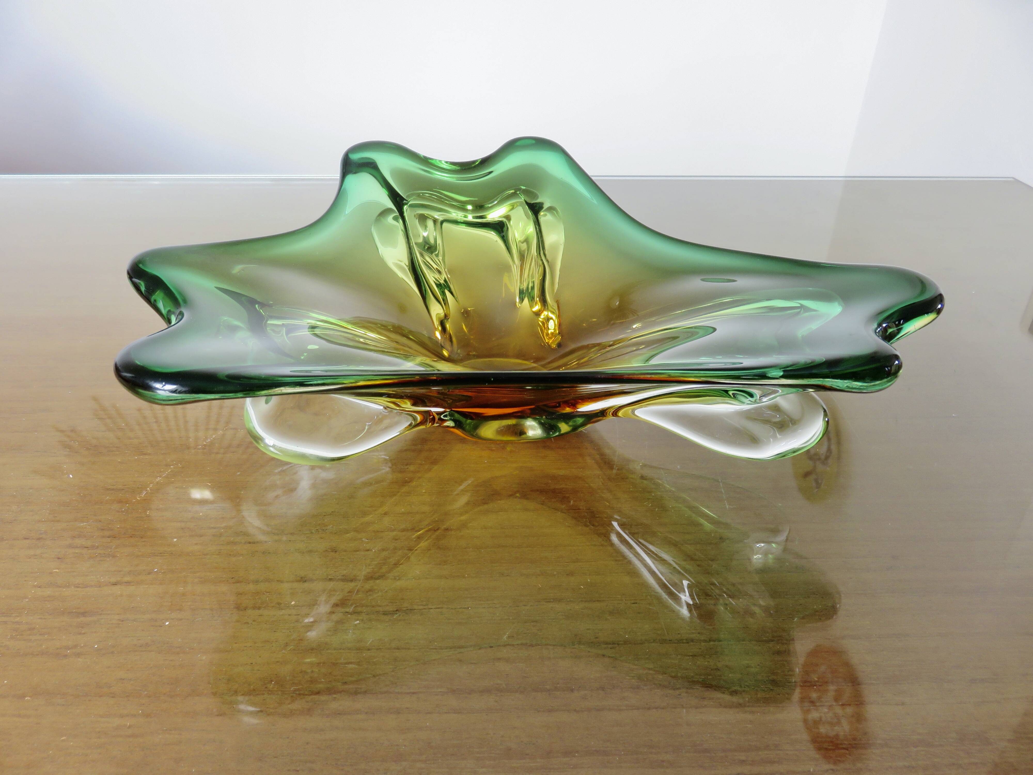 Vide poche en verre de Murano vert, ambre et transparent, années 60 70