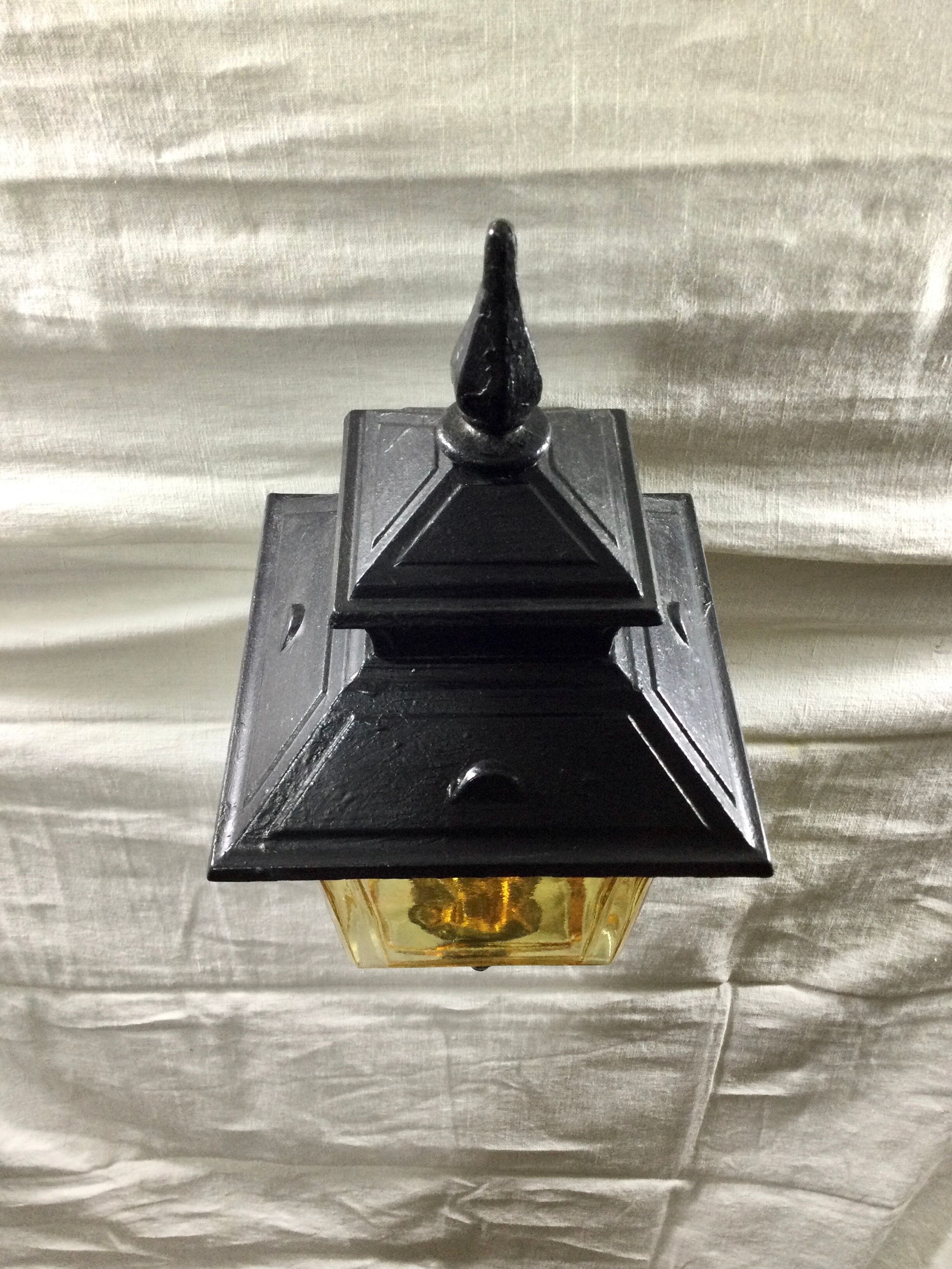 Outdoor lantern