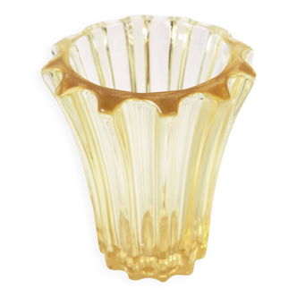 Yellow avesn crystal vase