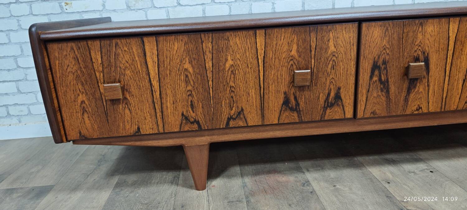 Vintage Scandinavian sideboard in rosewood 1960