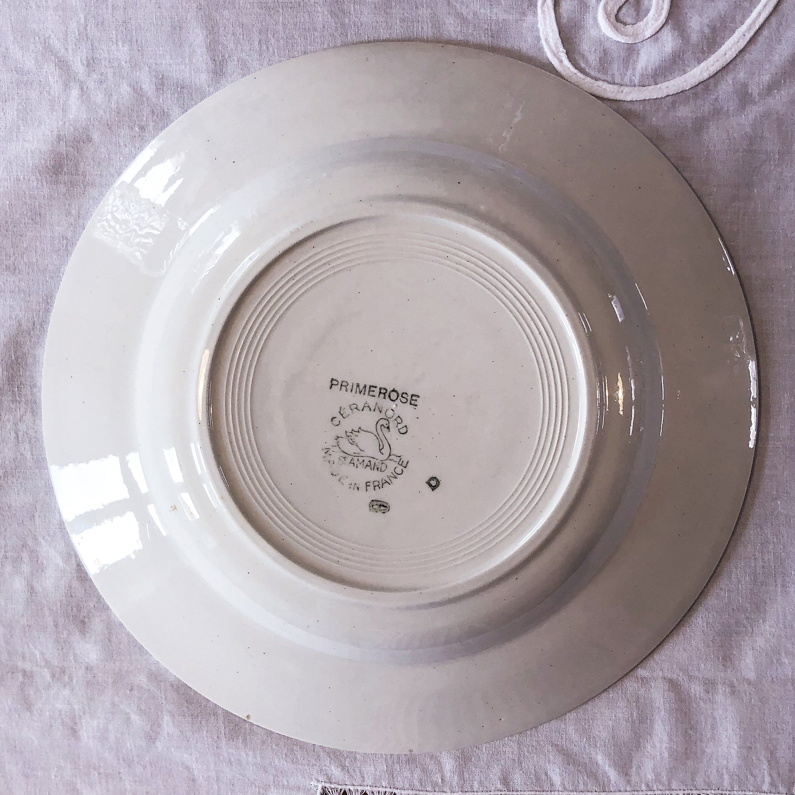 set of 8 hollow plates Primerose Ceranord
