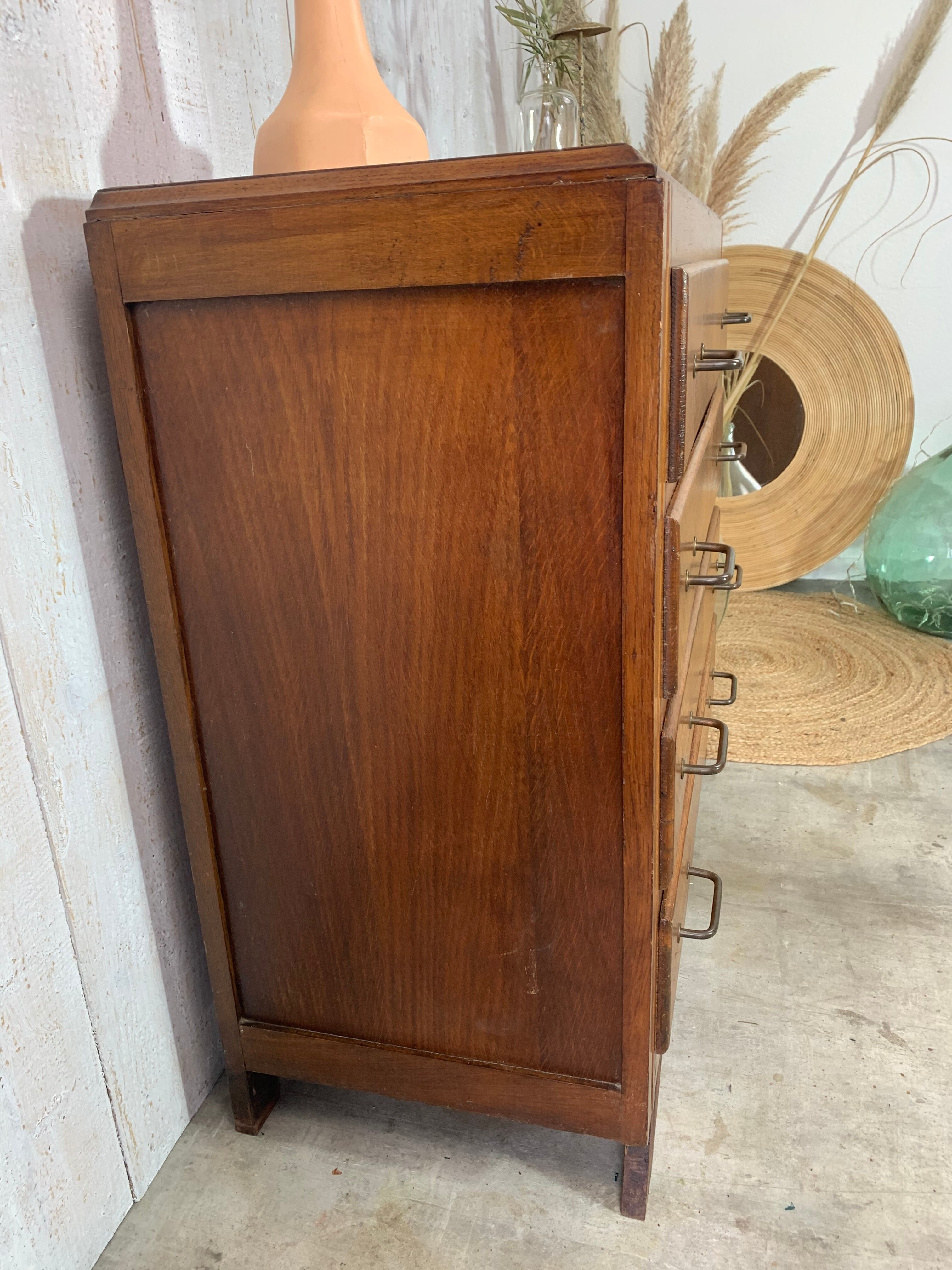 Commode vintage
