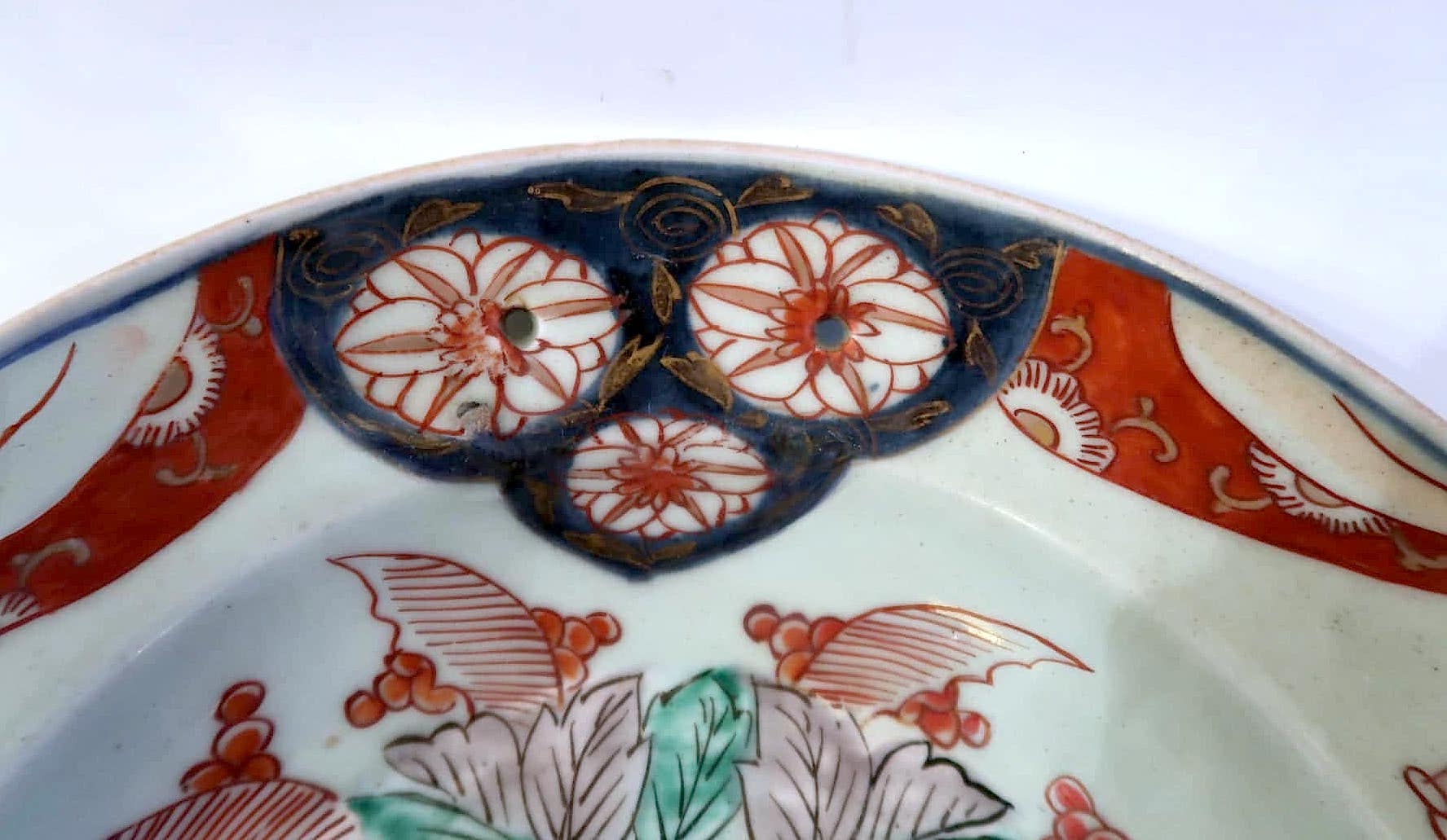 Porcelain beard dish Japan 18th century