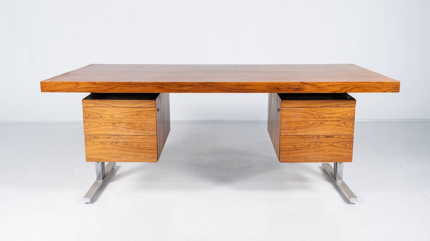 Bureau moderne du milieu du siècle en bois et chrome, Italie, années 1970