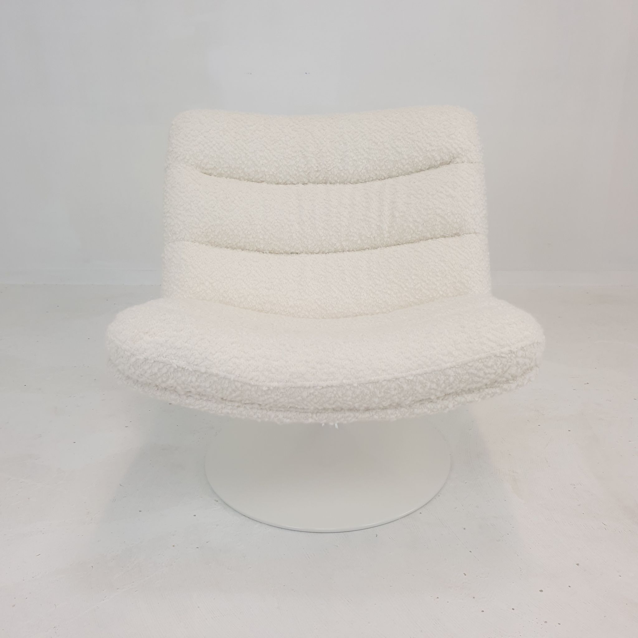 Mid Century 975 Lounge Chair by Geoffrey Harcourt for Artifort, 1960's