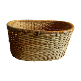 Old rattan oval basket