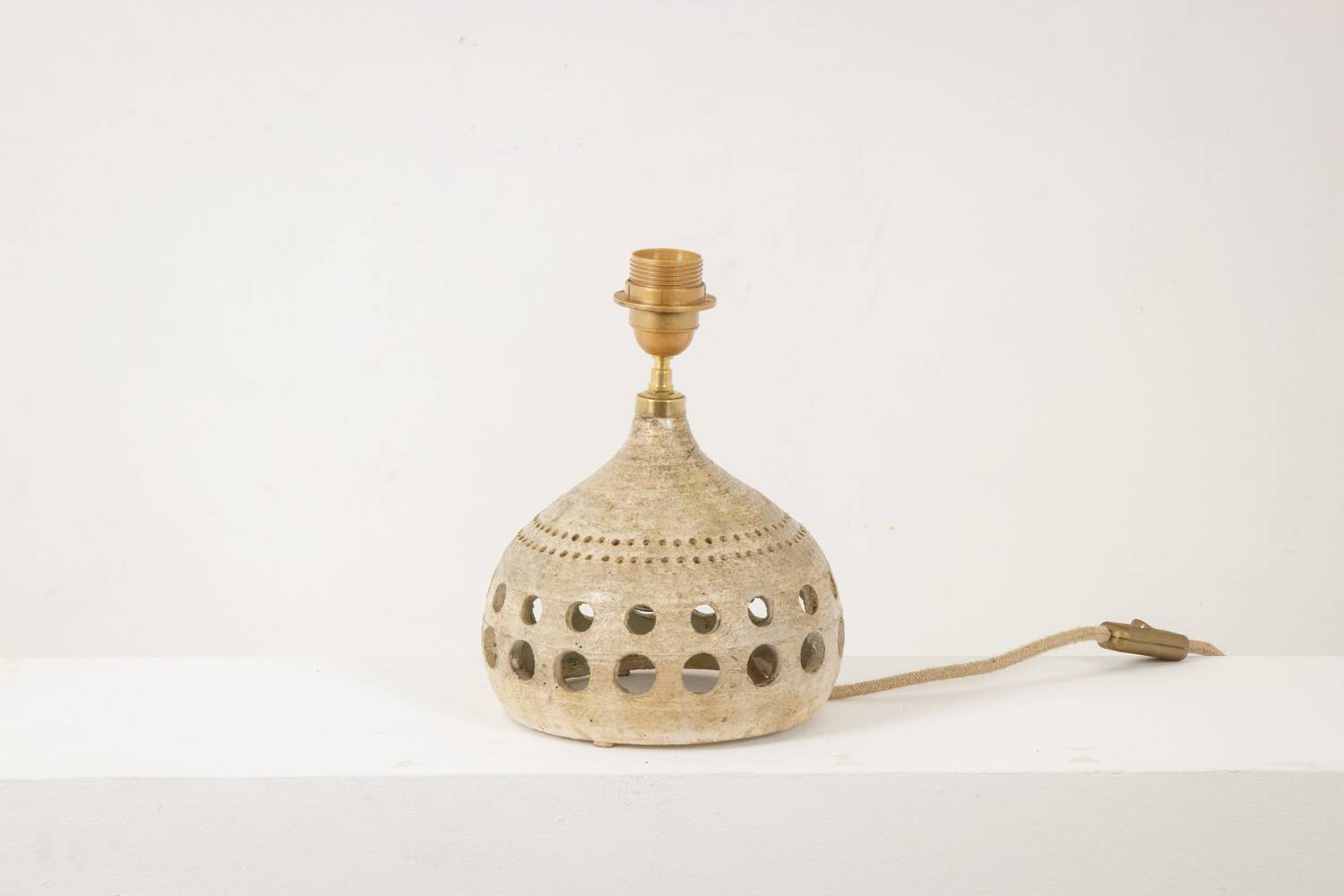 Georges Pelletier. Openwork and glazed terracotta lamp. Circa 1960-70.