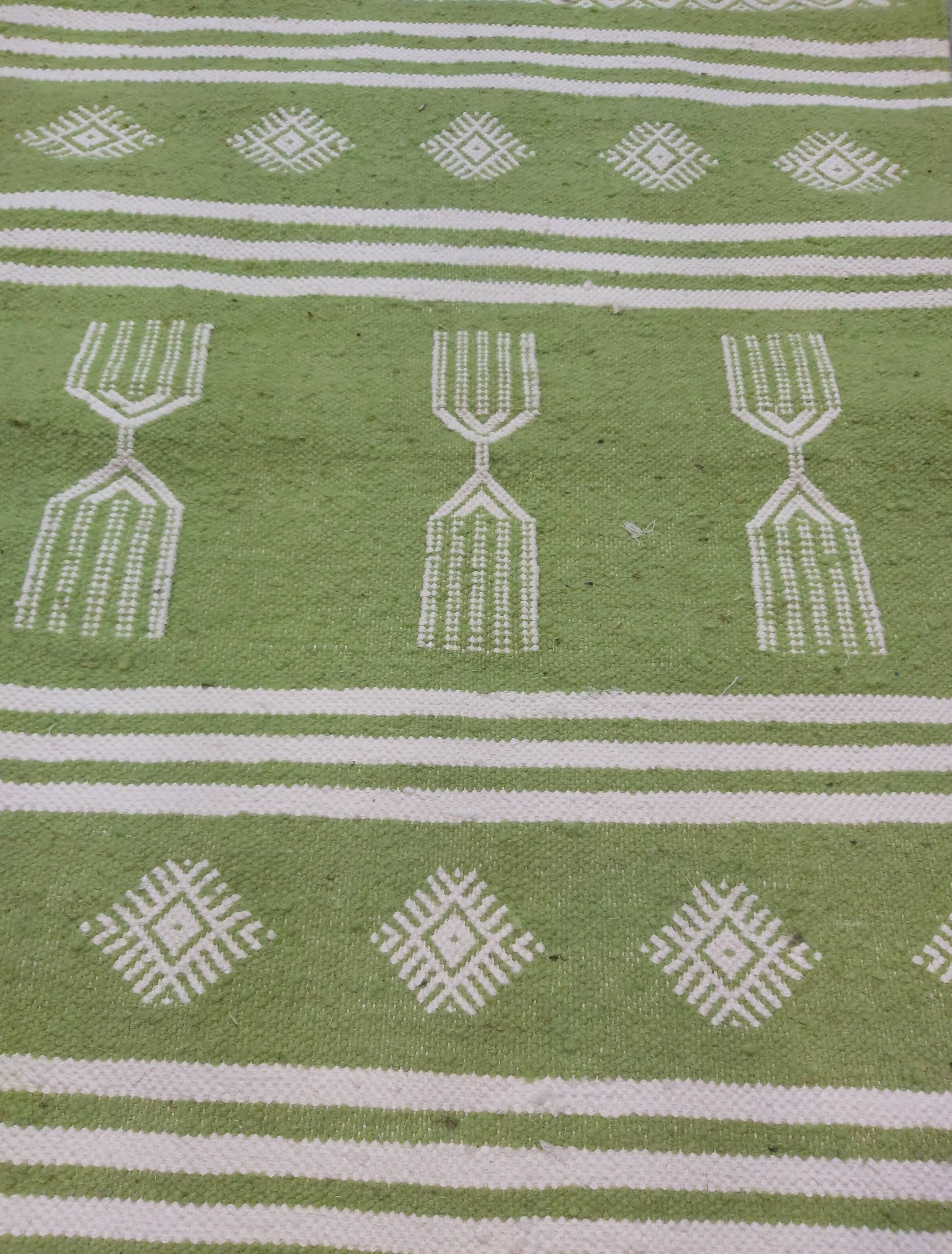 Handmade handmade green and white kilim carpet 60x95cm