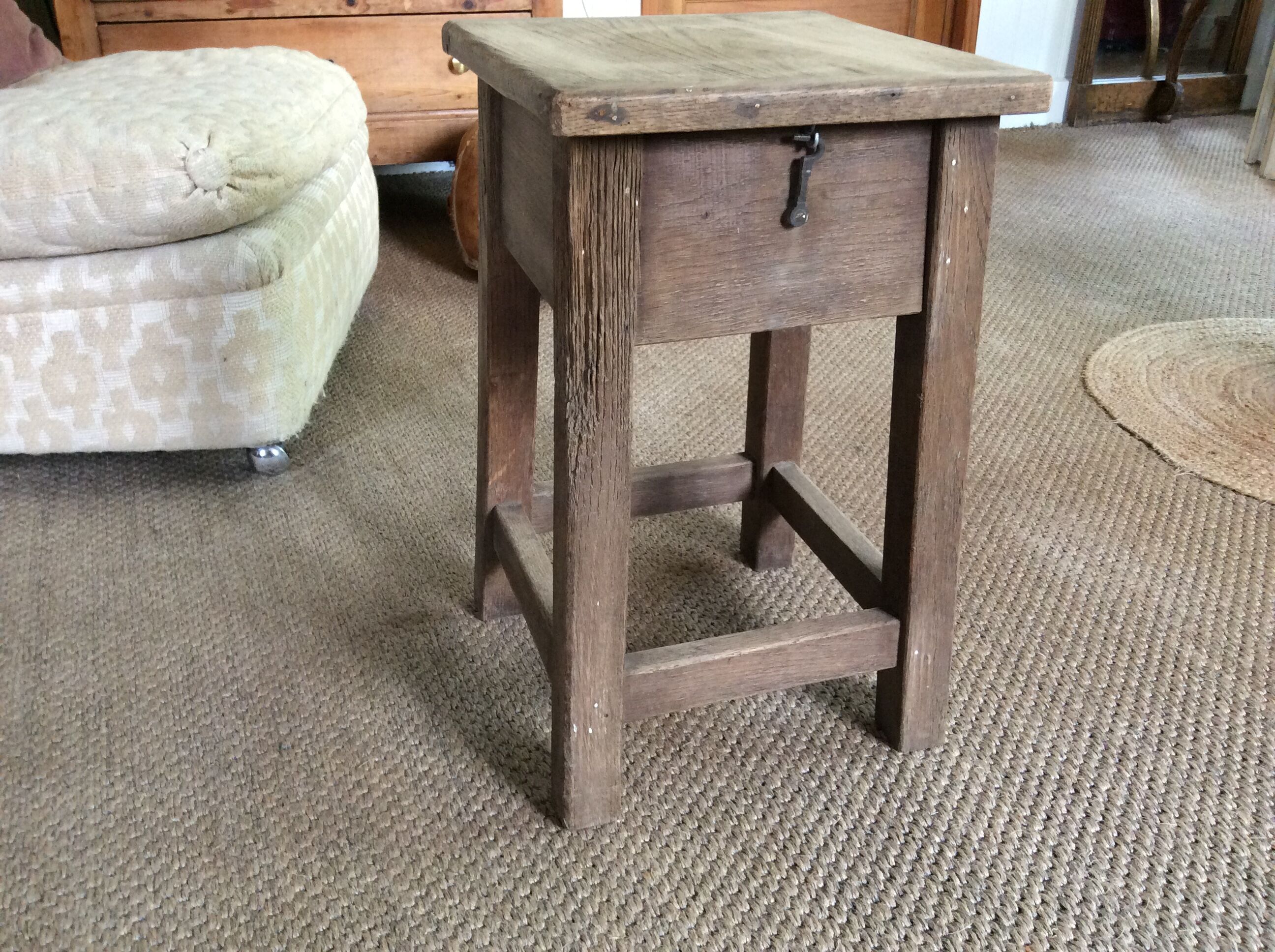 Workshop stool