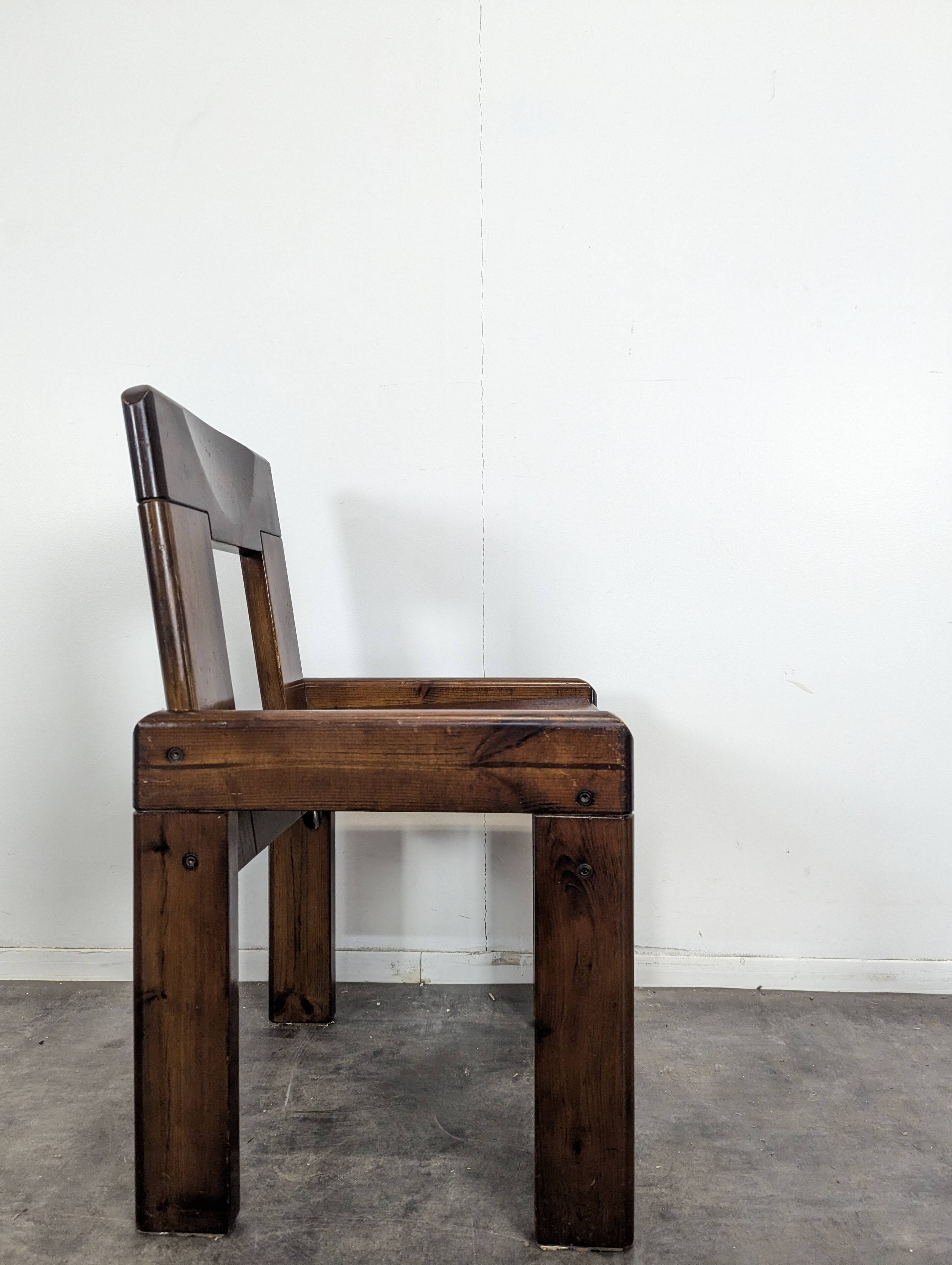 Set of 4 solid pine chairs by Silvio Coppola.