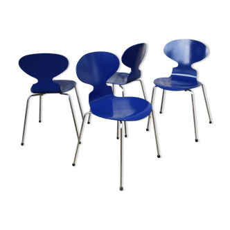 Suite de 4 chaises Ant chair, fourmi 3101 série 7 Arne Jacobsen pour Fritz Hansen