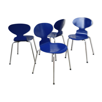 Suite of 4 ant chairs 3101 series 7 Arne Jacobsen for Fritz Hansen Ant chair