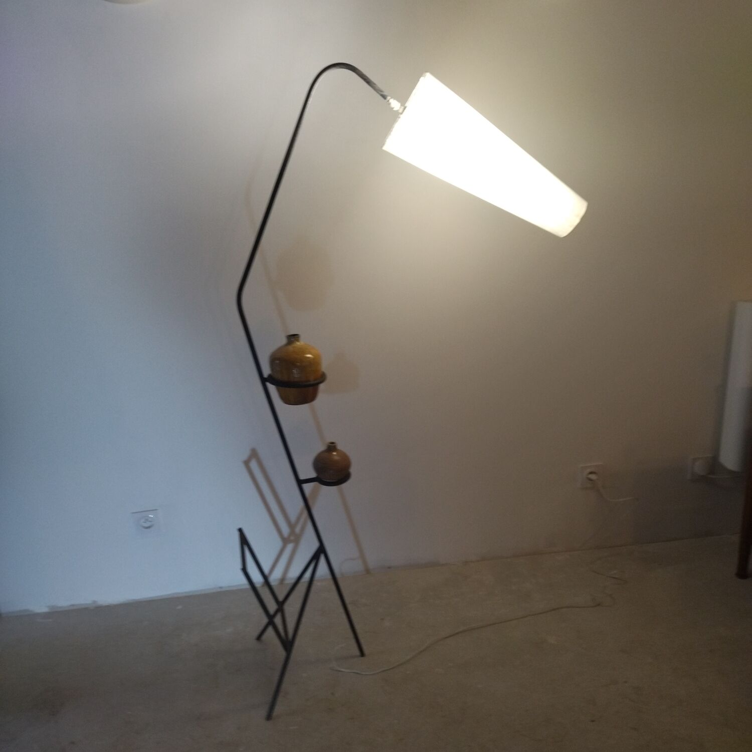 Floor lamp plant holder metal 50s