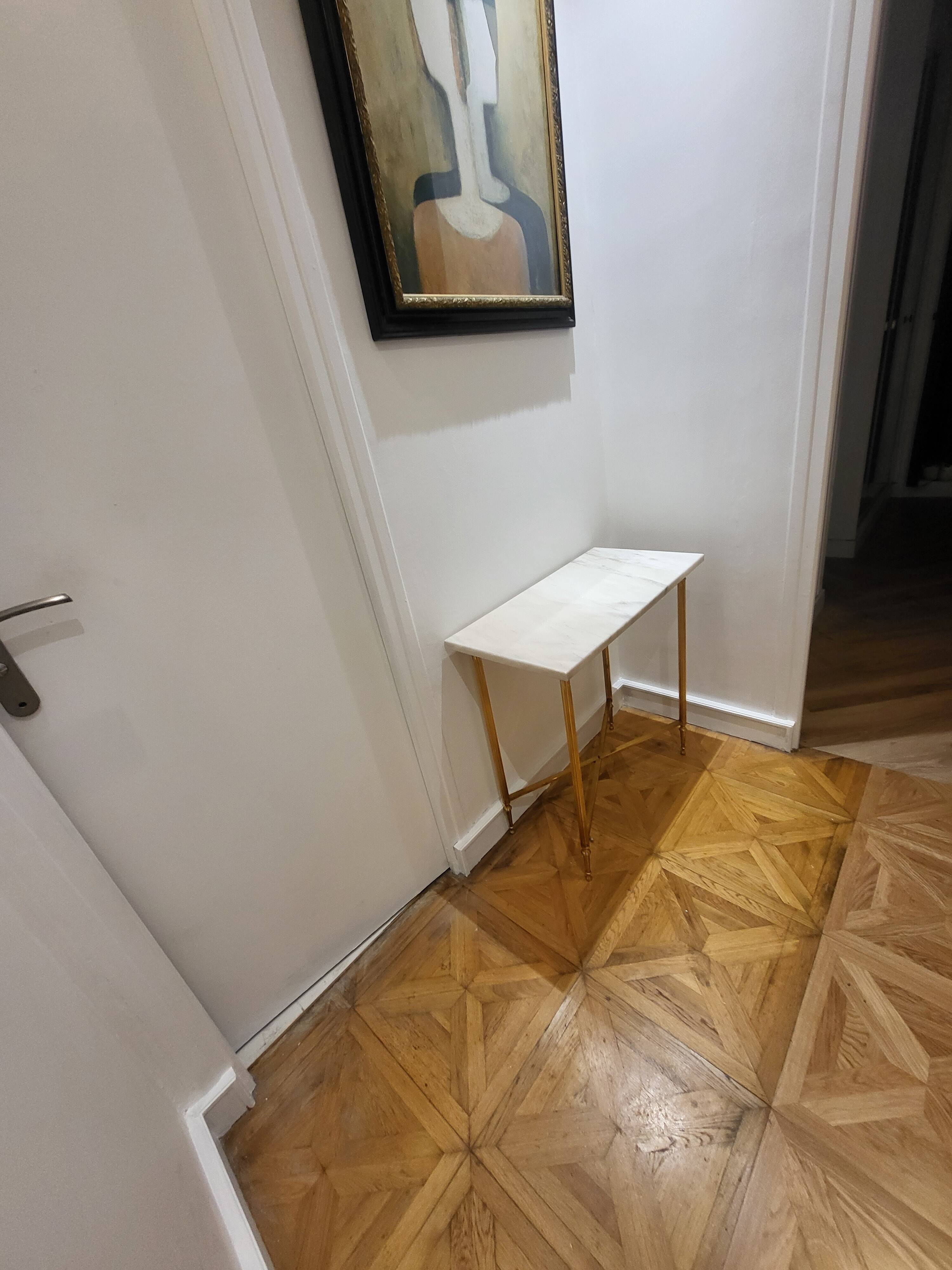 Regency Hotel console in Carrara marble with gilt brass