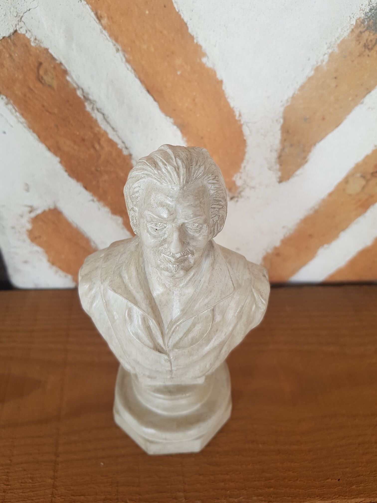 Bust writer Honoré de Balzac patinated
