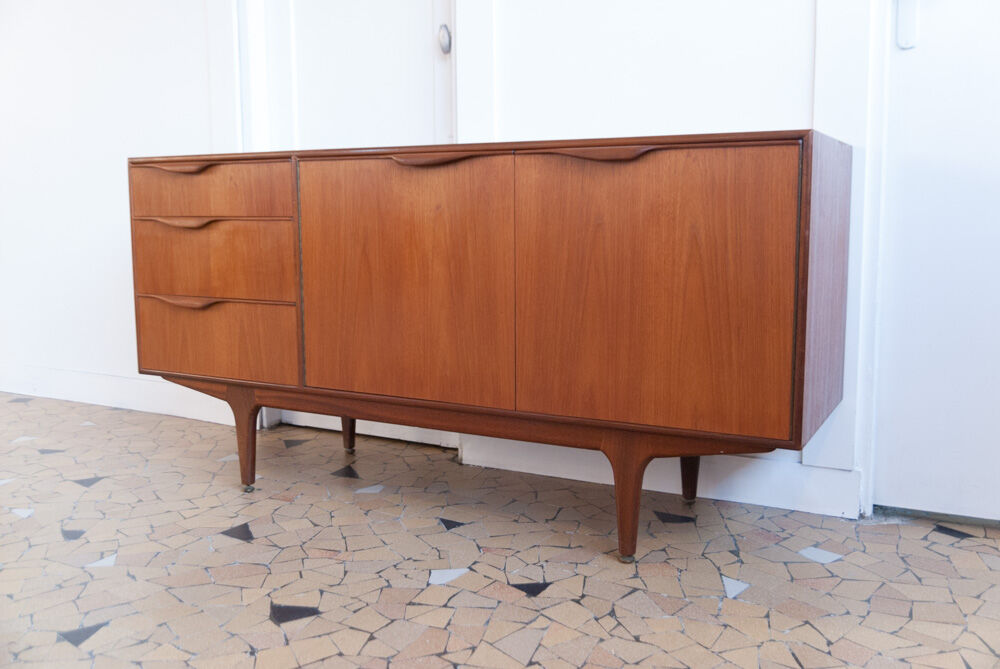 McIntosh Dunvegan sideboard, 153cm