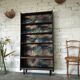 Bibliothèque scandinave noire à palmiers