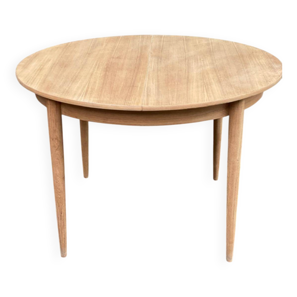 Table à manger scandinave ronde extensible décapée en teck 115cm