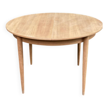 Table à manger scandinave ronde extensible décapée en teck 115cm