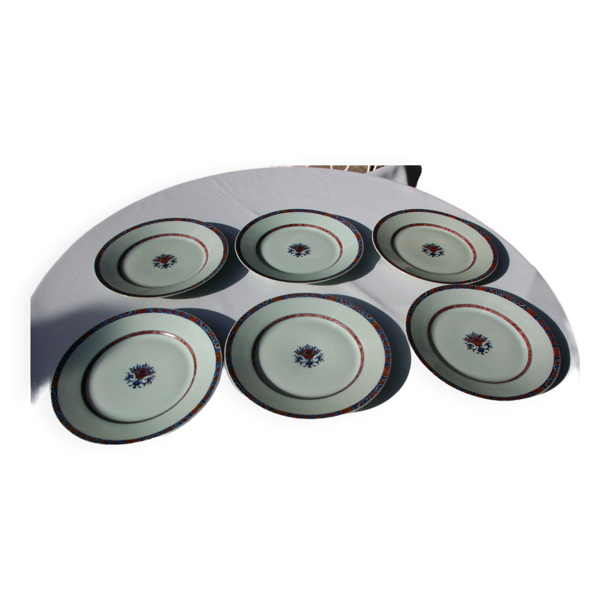 6 Flat plates in Limoges porcelain Raynaud Jumièges Vieux Rouen D24.5cm