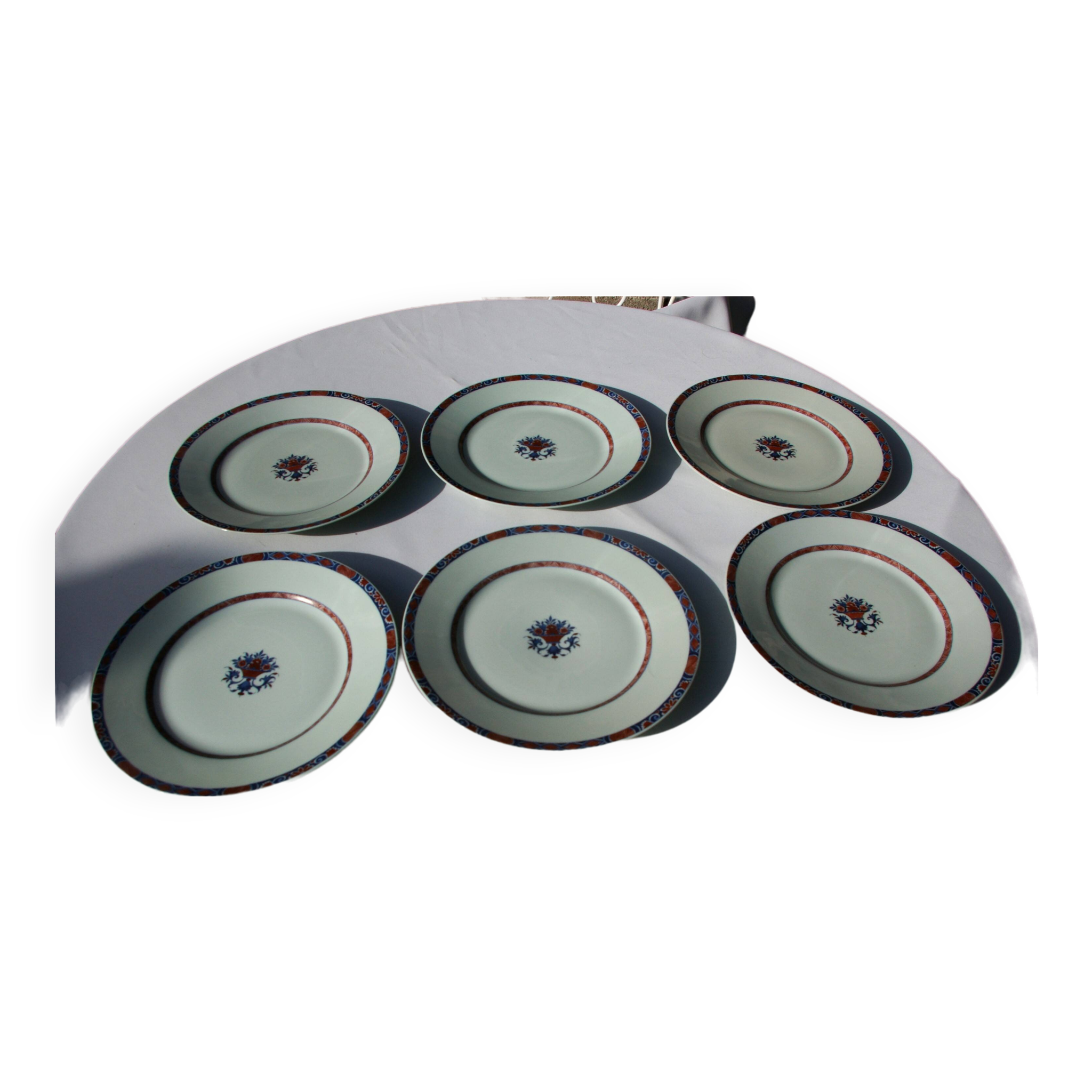 6 Flat plates in Limoges porcelain Raynaud Jumièges Vieux Rouen D24.5cm