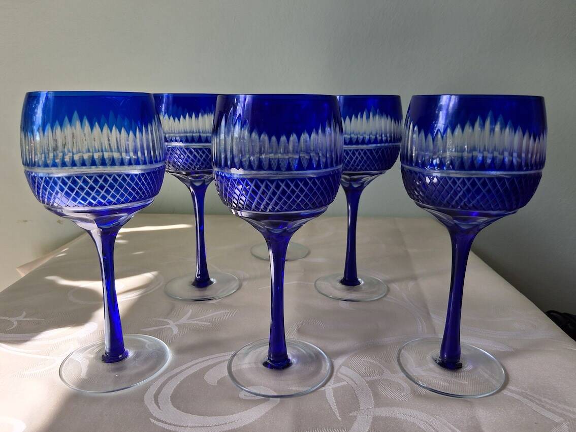 6 colored and engraved glass stemmed glasses