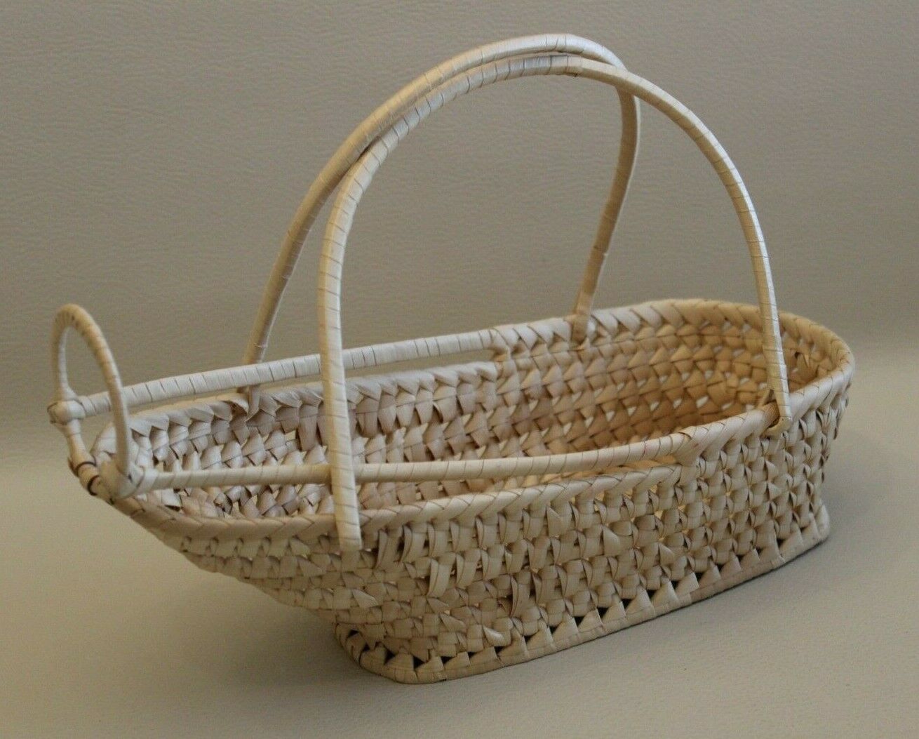 Wicker basket braided holder door bottle wine