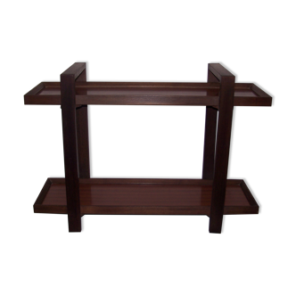 Standing shelf reconstruction of the 50s
