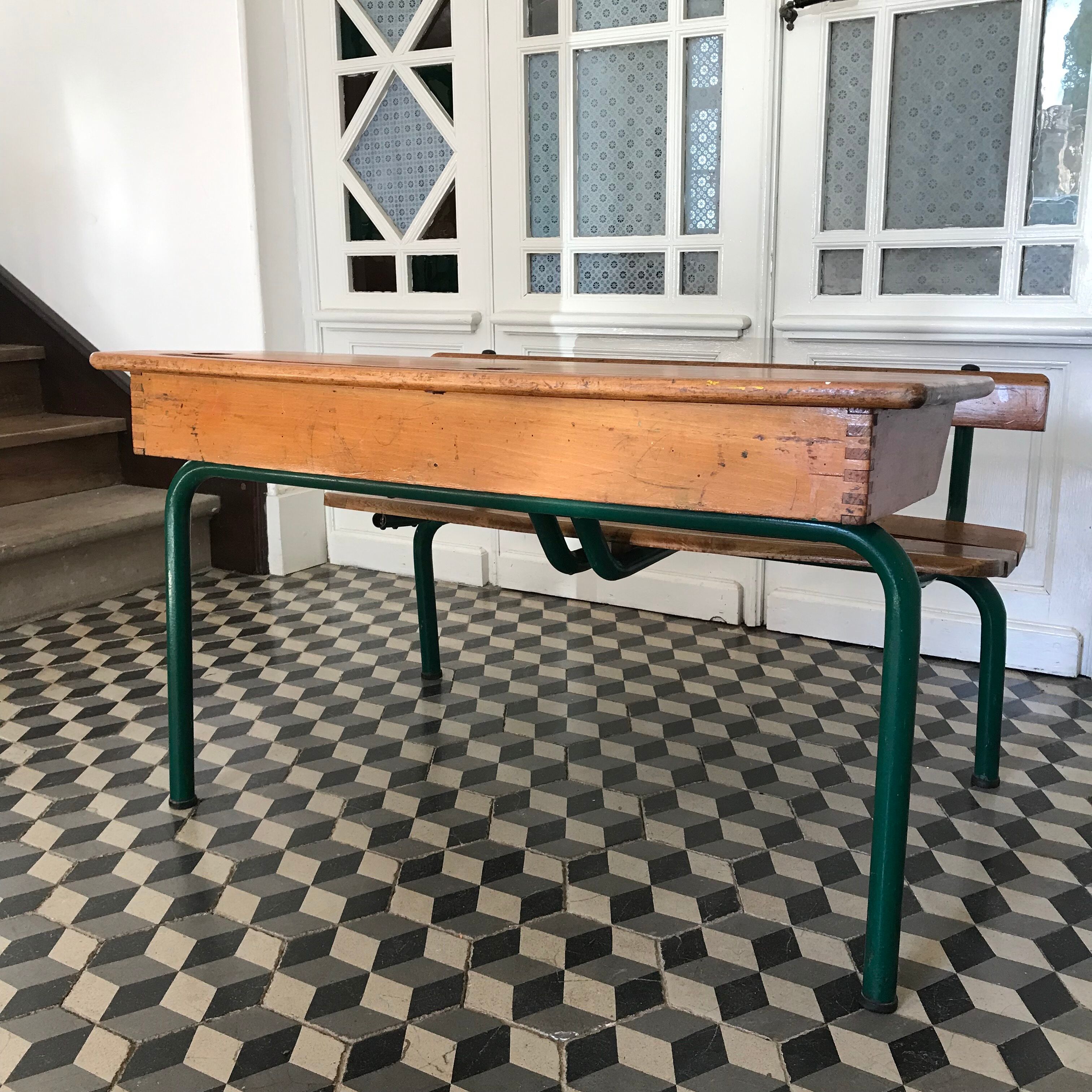 Delagrave Children's Desk