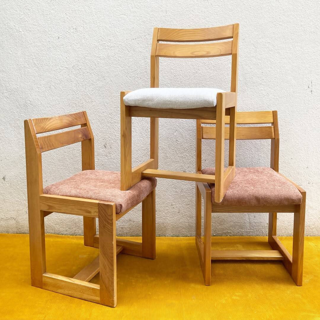 Chaises Maison Regain – Sculpturales & solaires : Blanc cassé ou Rouille