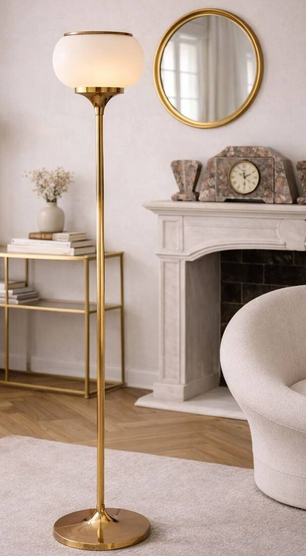 Art Deco floor lamp in brass and opaline glass - 1.30 m