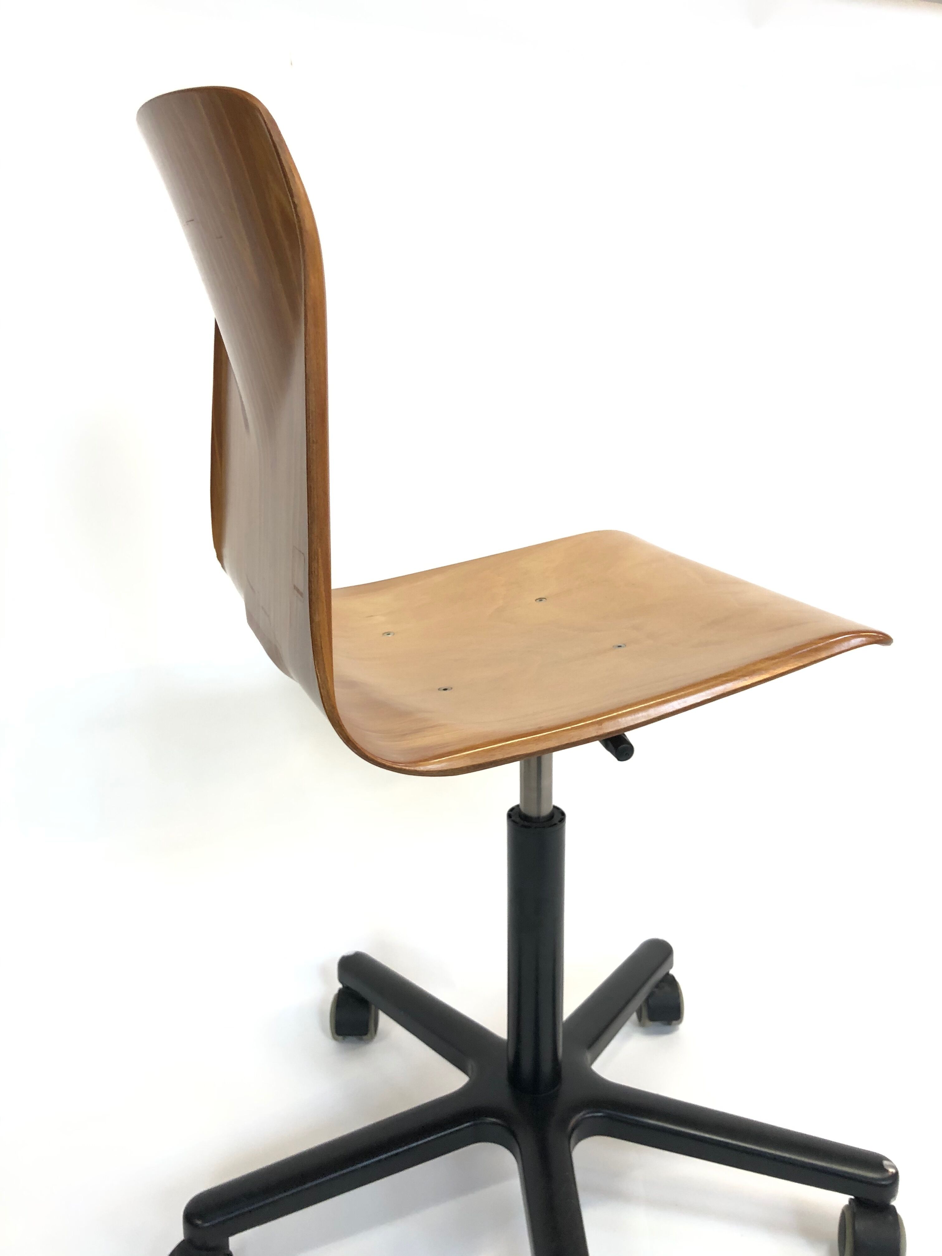 Woodmark vintage galvanitas Pagholz adjustable rotary work chair