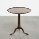 Table à vin anglaise antique du XIXe siècle avec plateau monobloc